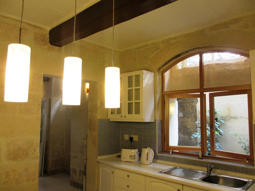 19Th Century Apartment 슬리에마 외부 사진